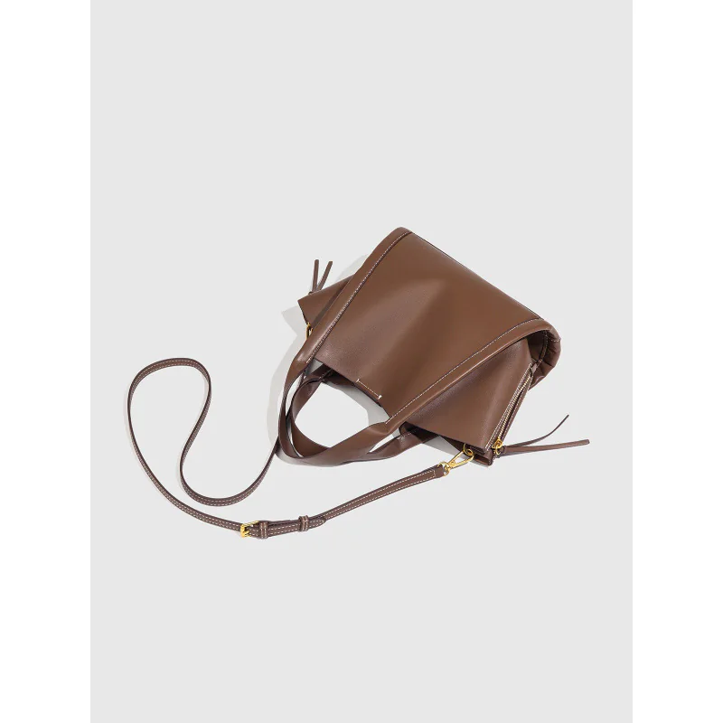 Winged Leather Tote — BODA leather handbag manufacturing