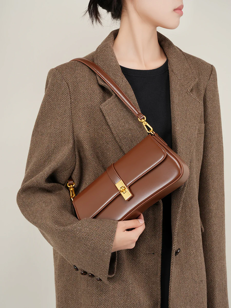 Classic Leather Baguette — BODA leather handbag manufacturing