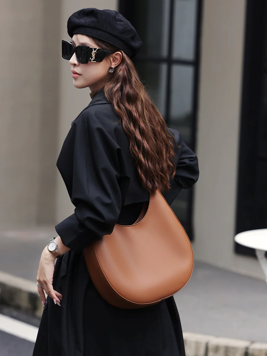 Teardrop Leather Hobo — BODA leather handbag manufacturing