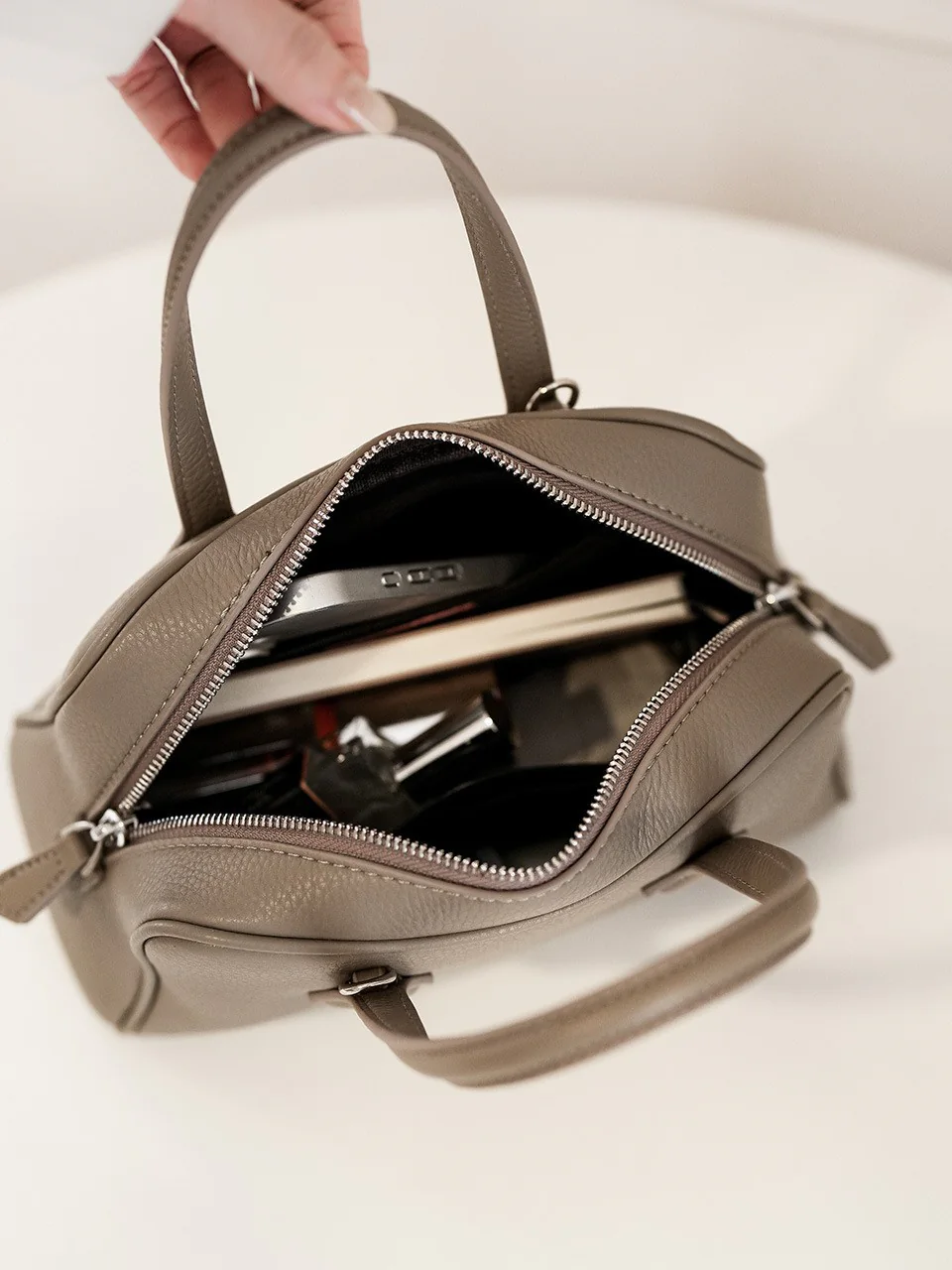 Double-Zip Boston Bag — BODA leather handbag manufacturing